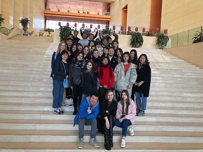 老司机论坛
留学生走进天津博物馆1.jpg